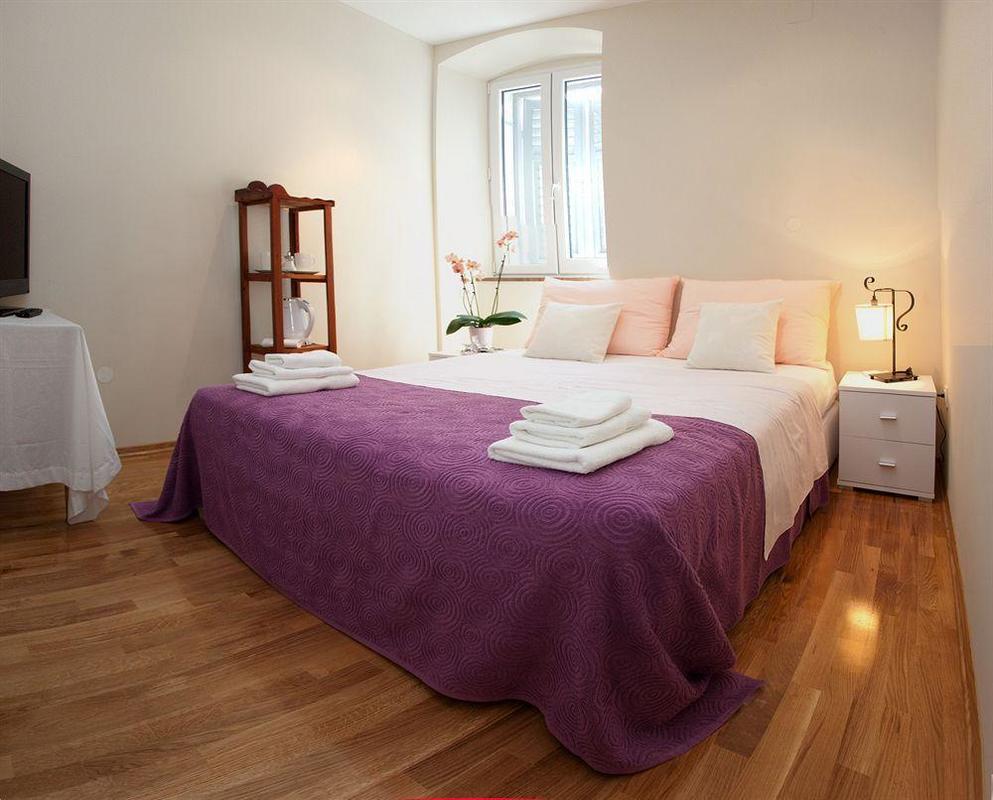 Split Apartments Peric מראה חיצוני תמונה