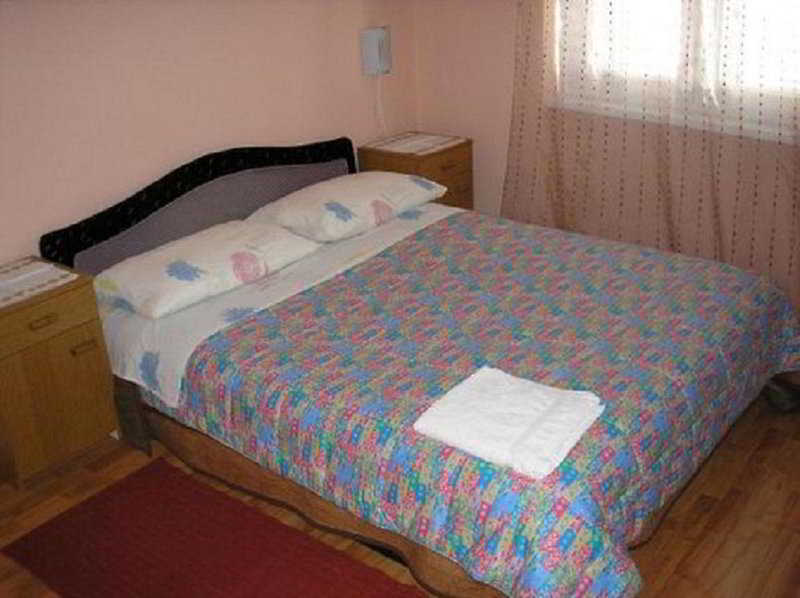 Split Apartments Peric מראה חיצוני תמונה