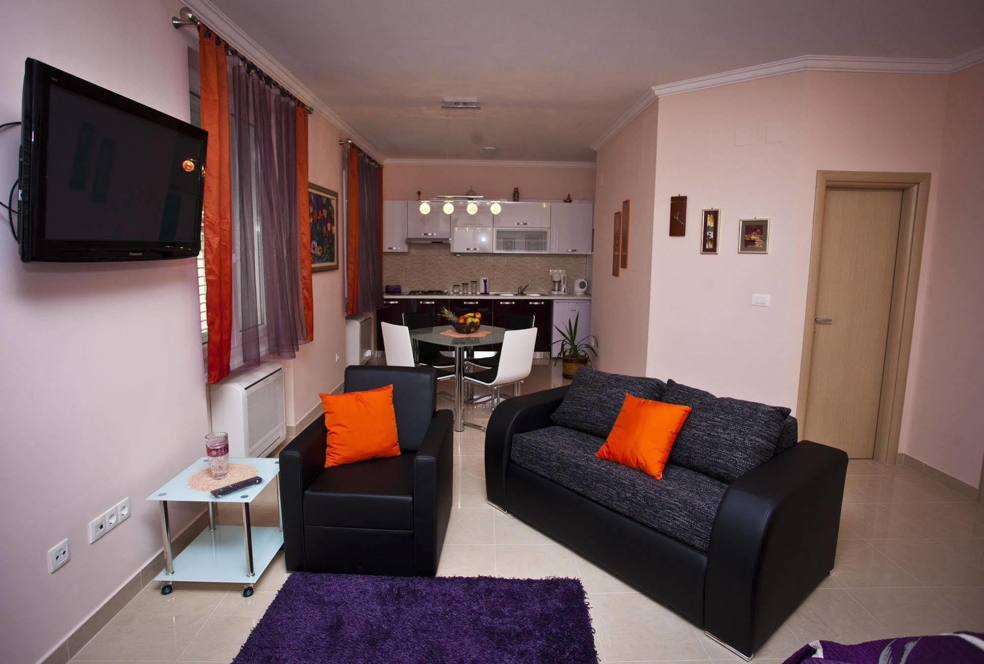 Split Apartments Peric מראה חיצוני תמונה