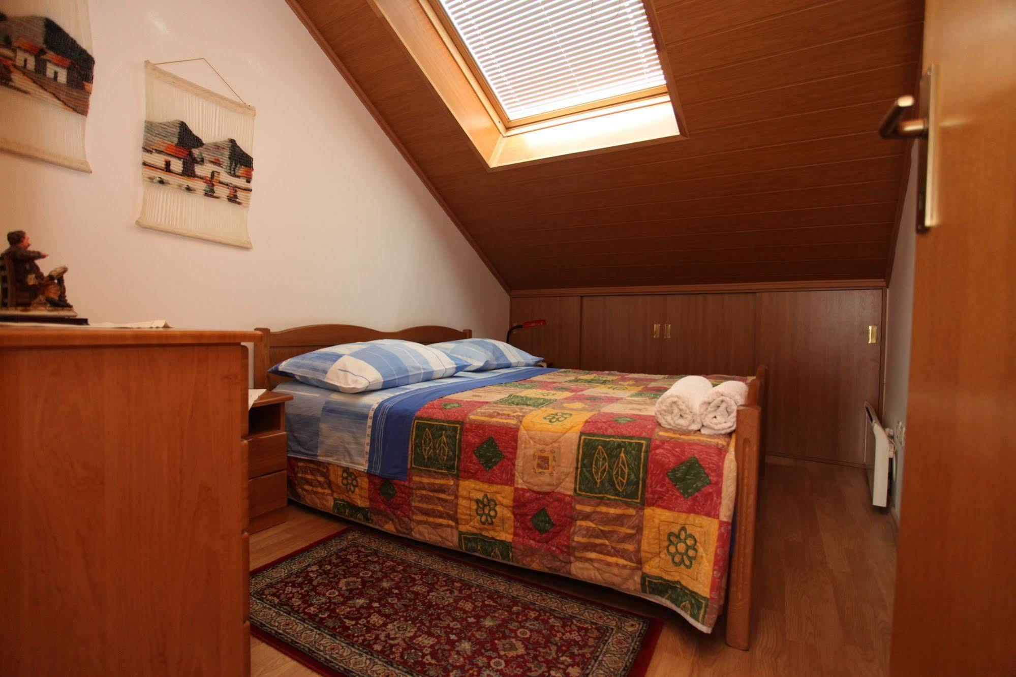 Split Apartments Peric מראה חיצוני תמונה