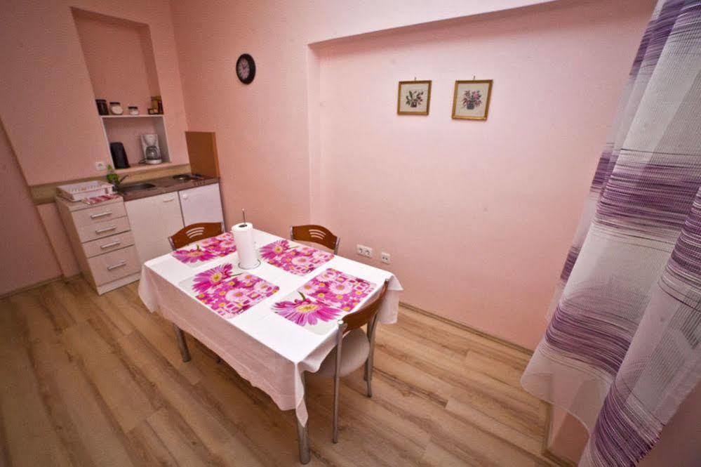 Split Apartments Peric מראה חיצוני תמונה