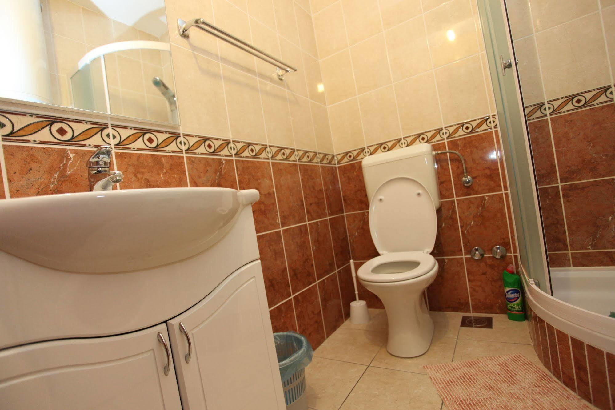 Split Apartments Peric מראה חיצוני תמונה