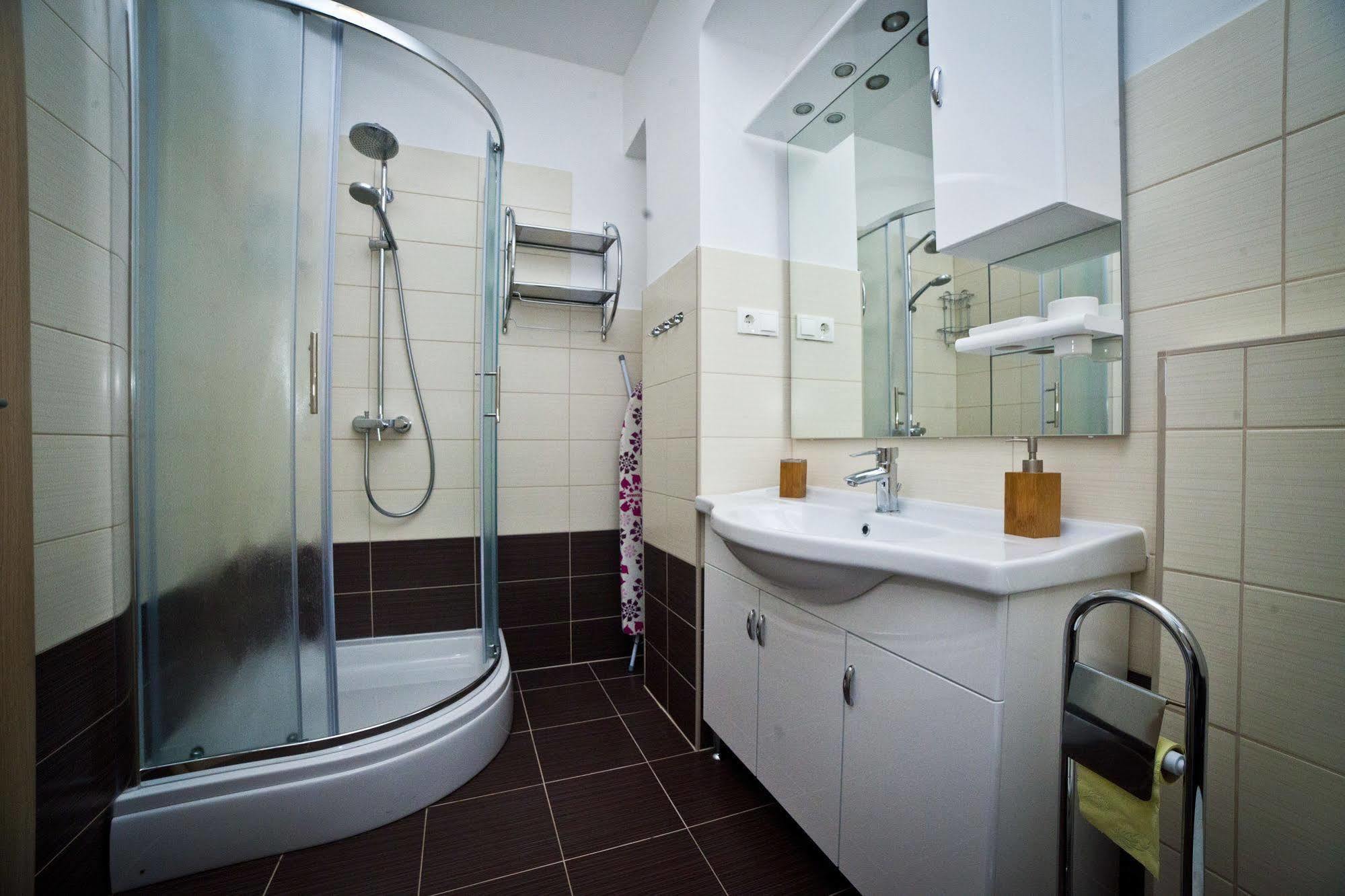 Split Apartments Peric מראה חיצוני תמונה