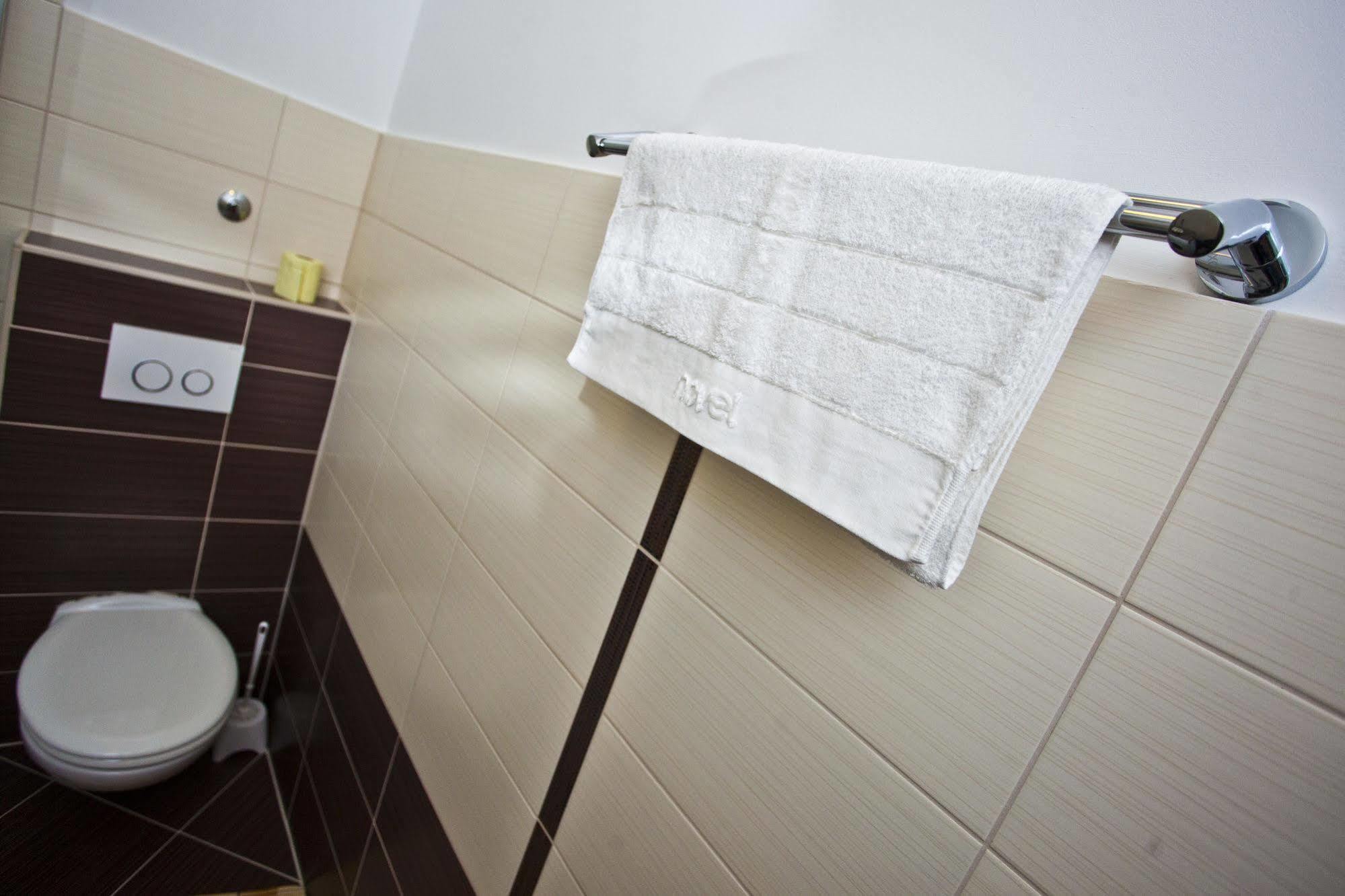 Split Apartments Peric מראה חיצוני תמונה